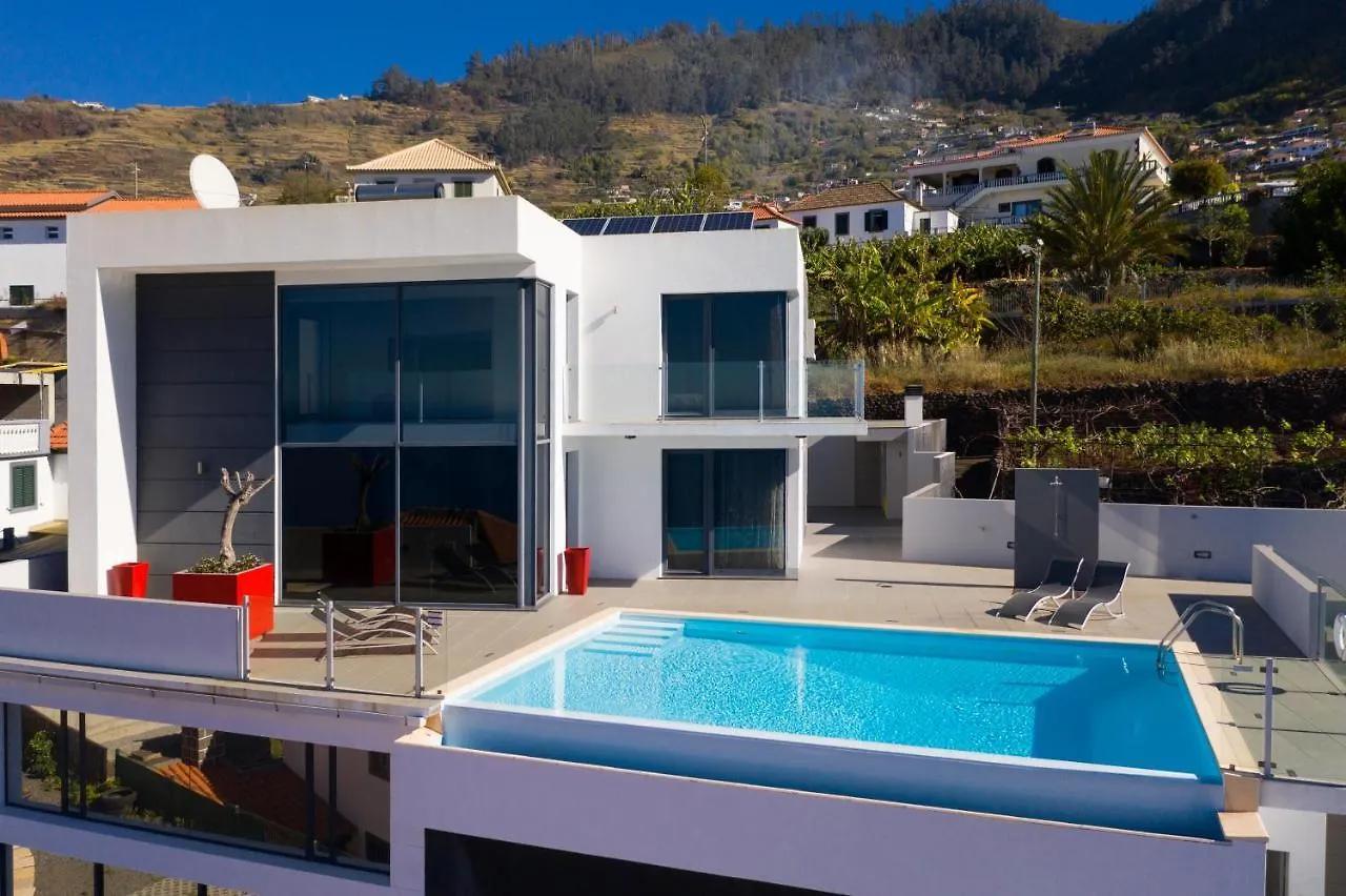 Luxo E Conforto Villa Arco da Calheta  Holiday home Calheta (Madeira)