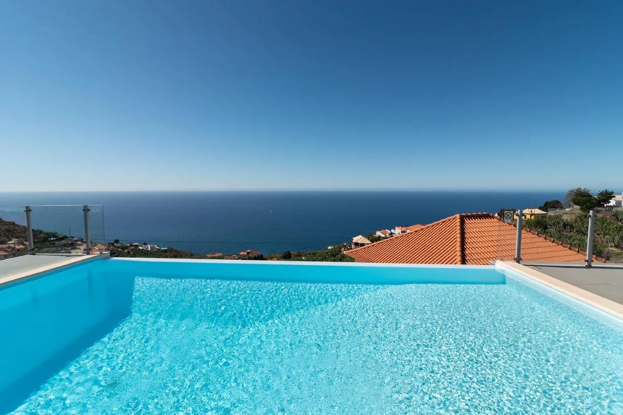 Luxo E Conforto Villa Arco da Calheta  Holiday home Calheta (Madeira)